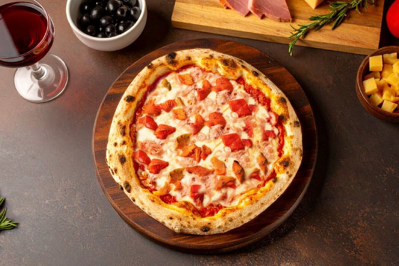 Pizza Masa Madre de Jamón y Morrones Asados