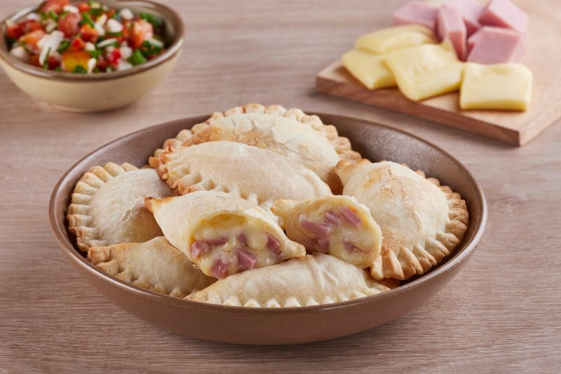Empanadas de Jamón y Queso