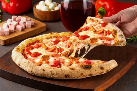 Pizza Masa Madre de Jamón y Morrones Asados