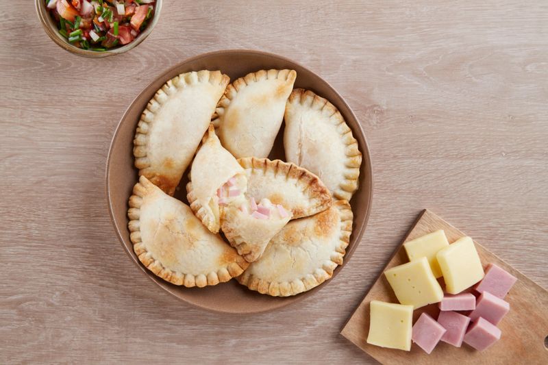Empanadas de Jamón y Queso
